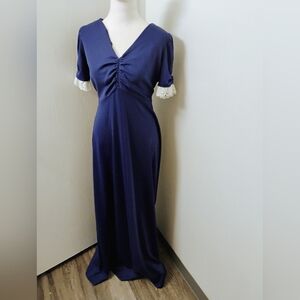 Vintage 1970s Lace Trim Prairiecore Maxi Dress